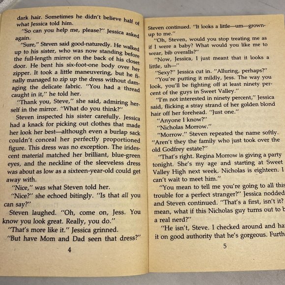 Vintage Sweet Valley High #13 Kidnapped Pascal Twins Paperback Book - Picture 10 of 11